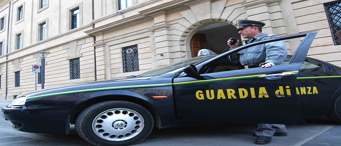 Maxi-blitz a Taranto: arresti per 52 mafiosi