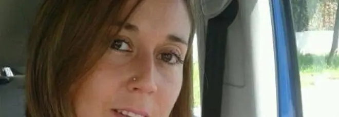 Uccide la moglie per gelosia e poi si suicida davanti ai figli