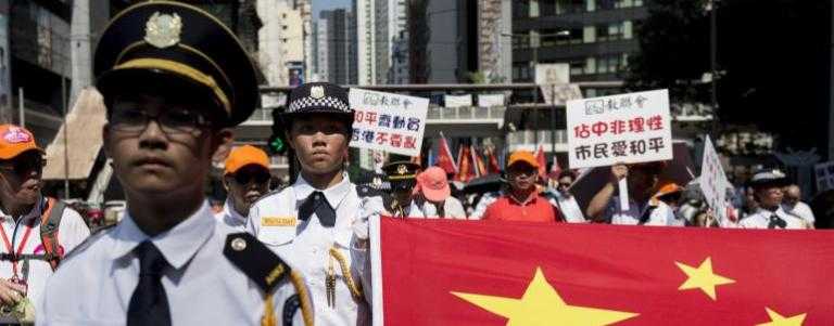 Hong Kong, si alza la tensione: 19 arresti e diversi feriti