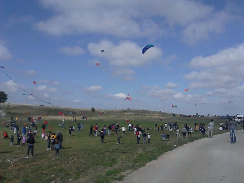 La magia degli aquiloni sulla Murgia Materana