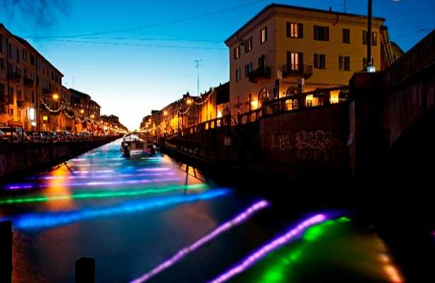 Milano si rifà il look: illuminazione a led entro agosto 2015