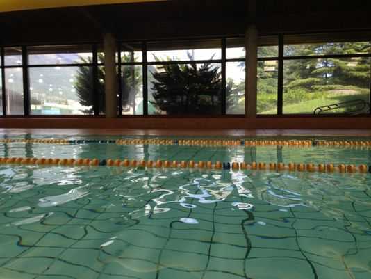 Aosta, riapre la piscina coperta dopo mesi di stop