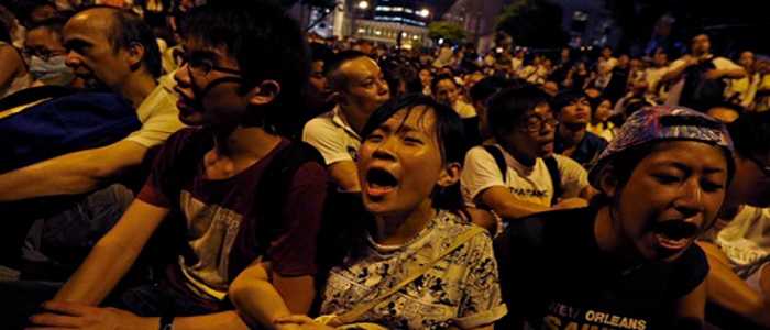 Cina: lacrimogeni contro gli studenti a Hong Kong
