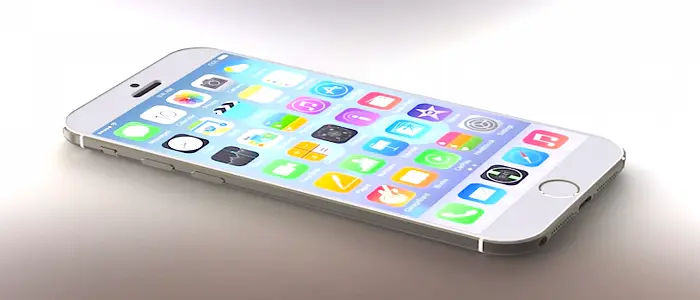 Uova sull'iPhone 6: parte il blitz studentesco a Roma