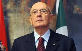 Napolitano ai giovani studenti: "L'Italia deve rinnovarsi, basta conservatorismi"