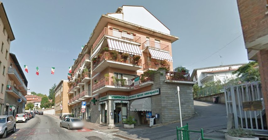 Pino Torinese (To): 42enne si butta dal terzo piano di un palazzo. Soccorsa in condizioni disperate