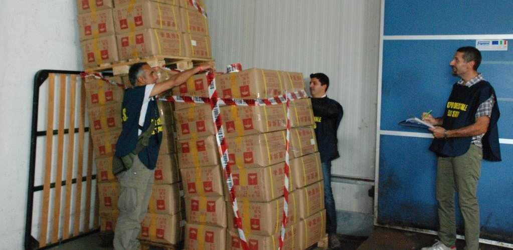 Maxi sequestro: ritirate 5 tonnellate di prodotti cinesi