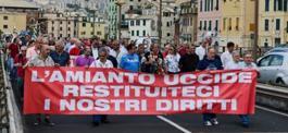 Amianto: lavoratori in massa davanti alla sede del Consiglio regionale ligure