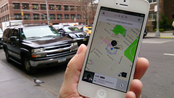 Genova, è protesta dei tassisti contro la app Uber