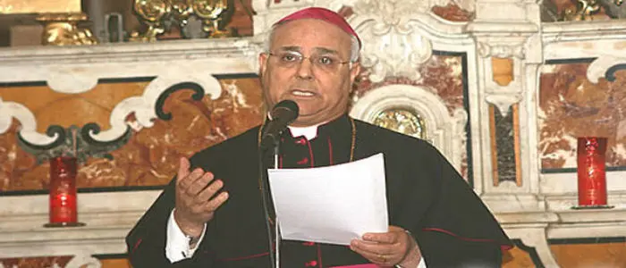 Lettera dell'Arcivescovo Bertolone ai dirigenti scolastici ed agli insegnanti