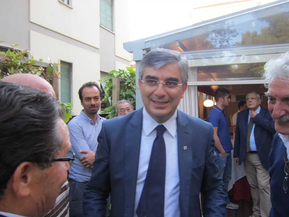 D'Alfonso, promulgata la prima legge regionale
