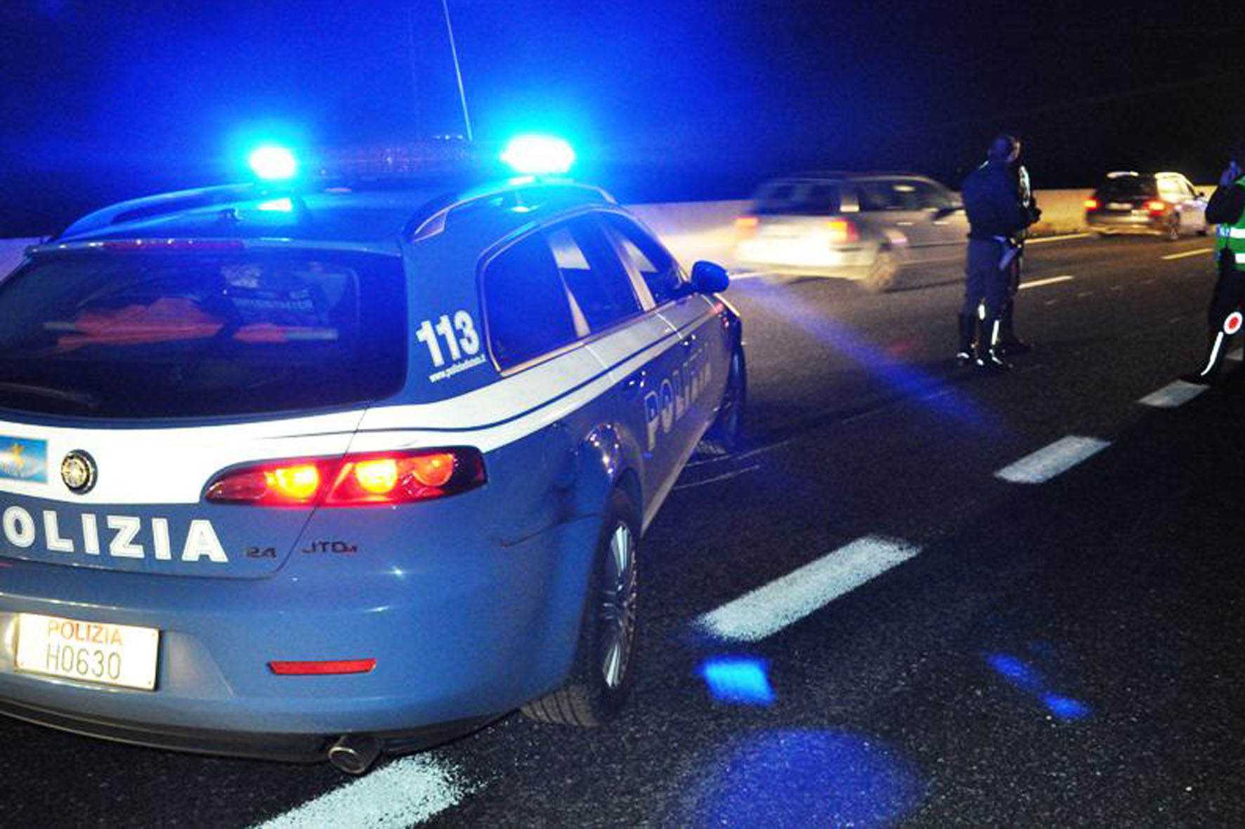 Motociclista si schianta in autostrada: aveva 44 anni