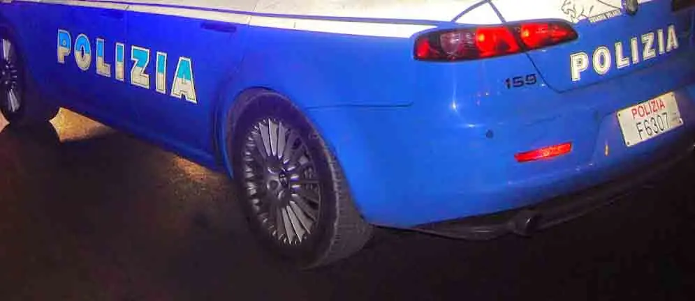 Roma, agguato in strada: incensurato ucciso a colpi di pistola