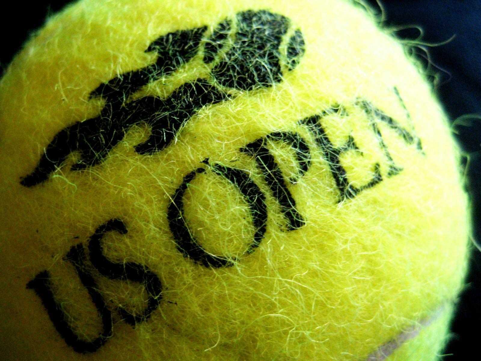 US Open: Fognini, Pennetta e Lorenzi al secondo turno, fuori la Schiavone