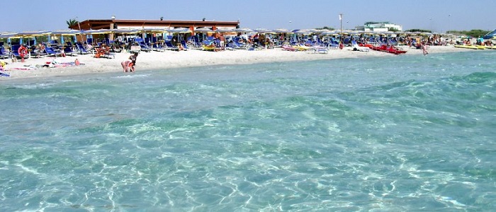 Prenotano camera e si ritrovano nello scantinato: disavventura per 4 turisti