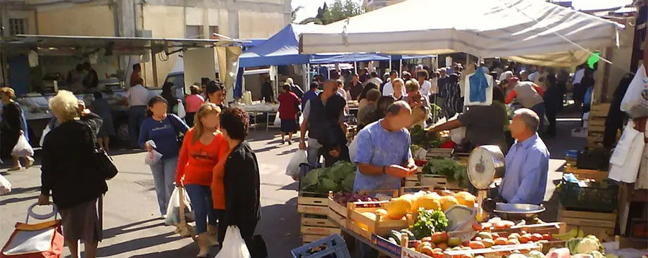 Mercatino quartiere lido: pubblicata la graduatoria provvisoria. Verso lo spostamento nell'area Teti