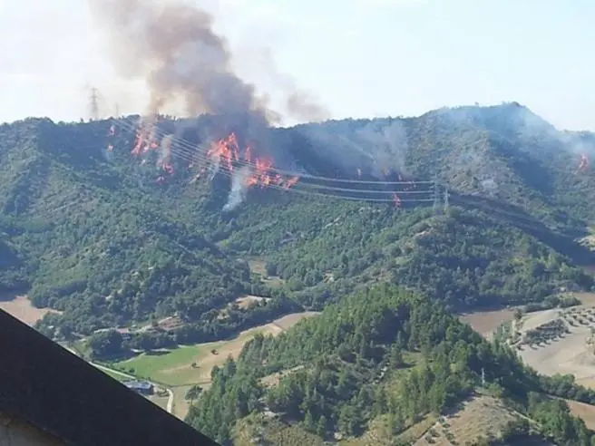 Ascoli, scontro tra Tornado: si cercano i 4 piloti dispersi. Ritrovati tre corpi