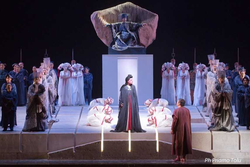 Trionfo per Turandot al Lirico di Cagliari. Un capolavoro tra pietre sonore e Google Glass