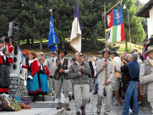 Courmayeur, tutto pronto per la festa degli alpini di ferragosto