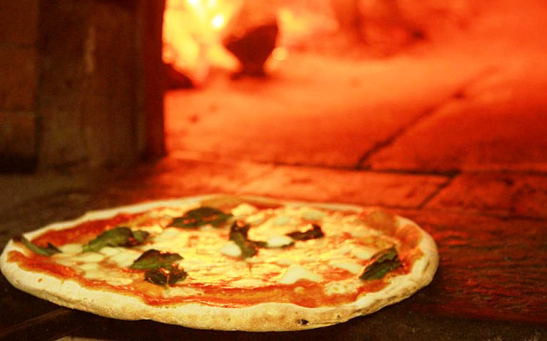 In pizzeria...per ricordare una verità semplice  e profonda