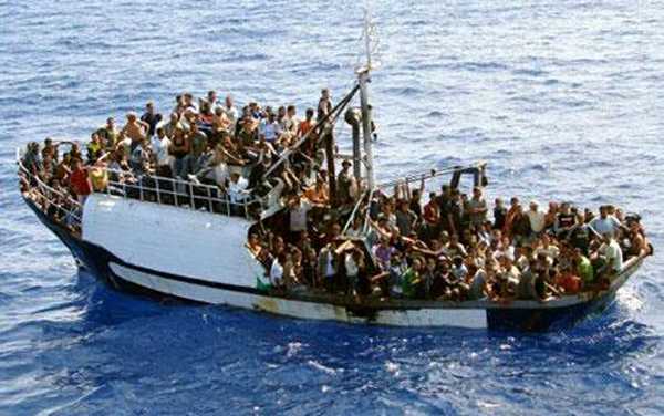 Crotone: sbarco di immigrati clandestini, rintracciati 43 siriani