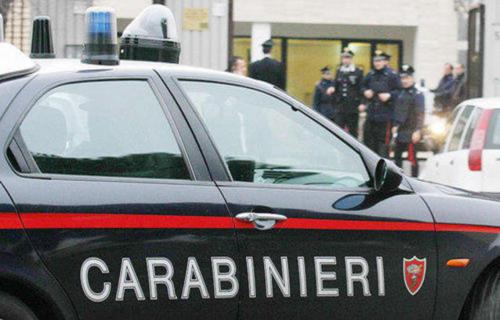 Cosenza: accoltella la moglie per gelosia, arrestato rumeno