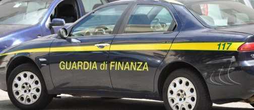 Catania, Gdf scopre camper con 300 kg di marijuana: 7 arresti