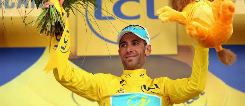 Il presidente Napolitano su Vincenzo Nibali: "Questa vittoria onora lo sport italiano"