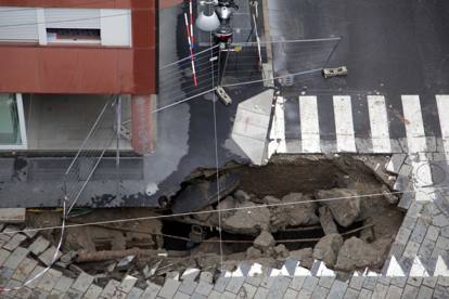 Maltempo, riaperto corso di Porta Romana: chiusa la voragine