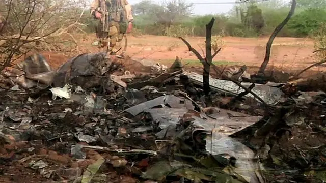 Aereo algerino: trovata la scatola nera, esercito francese sul posto