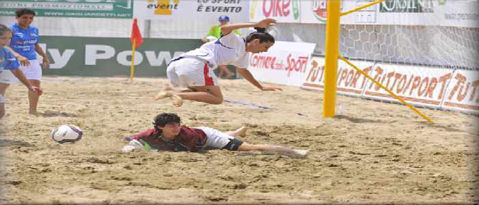 Beach Soccer: Femminile e Serie B: vincono Res Roma, Magna Graecia, Centro Storico e Le Fischiere