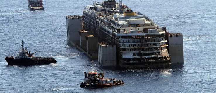 Costa Concordia, il lungo viaggio verso Genova: 42 miglia percorse