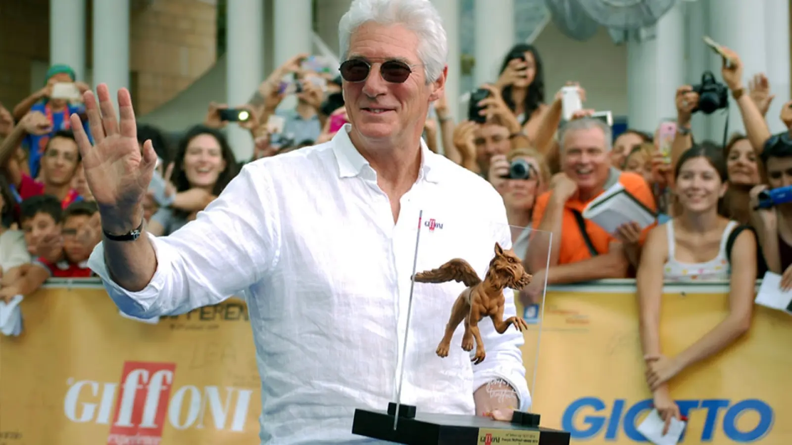 Il gentiluomo Richard Gere conquista il Giffoni Film Festival: "siate creature di gentilezza"