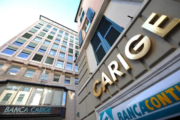 Anziano tenta colpo in banca: ma finisce male