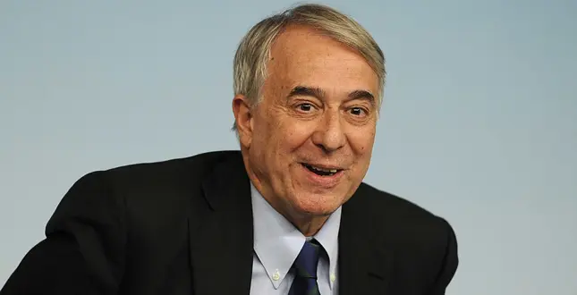 Pisapia a tutto campo e attacca Renzi: «È come i suoi predecessori»