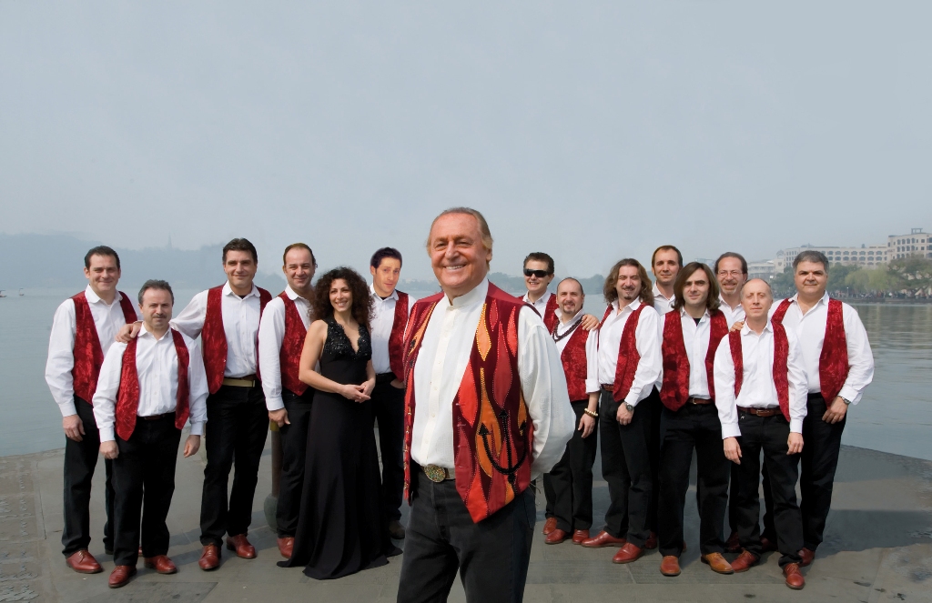 Festival delle Ville Vesuviane, giovedì concerto di Renzo Arbore