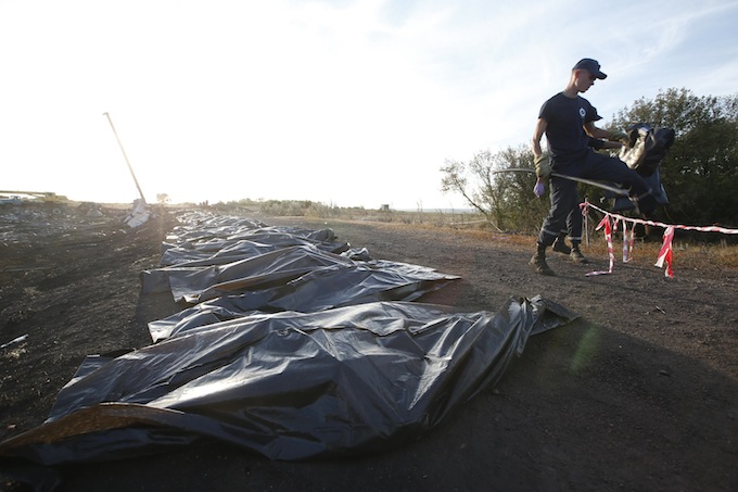 Ucraina, l'UE fa pressioni sul Cremlino per il recupero dei corpi