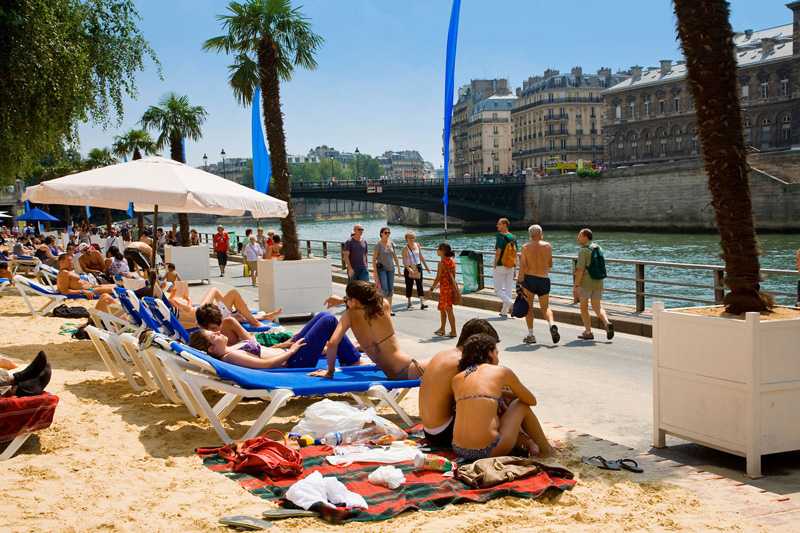 Torino segue l'esempio di Parigi: i Murazzi diventeranno una spiaggia