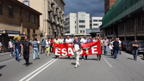 Esaote, continuano le proteste dei lavoratori. In giornata incontro con il sindaco Doria