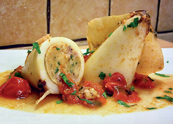 Calamari ripieni con olive e capperi