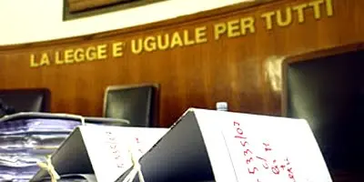 Molestie contro una dipendente minorenne: condannato alla reclusione proprietario di un bar