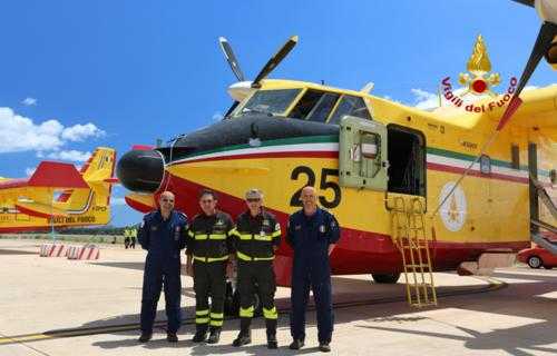 Tre Canadair per la campagna antincendio in Sardegna
