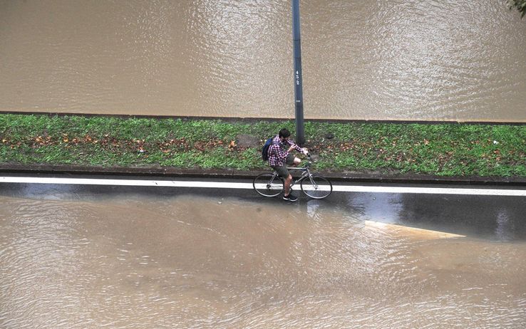 Maltempo a Milano, la piena restituisce due corpi