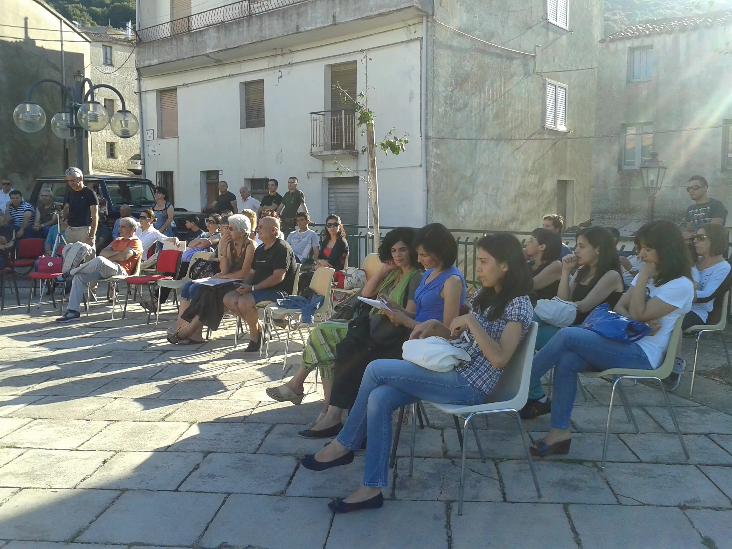 A Ussassai tanta gente al convegno sui boschi