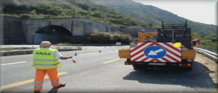 Agrigento, crolla viadotto: 4 feriti. Nessuna auto precipitata nel vuoto