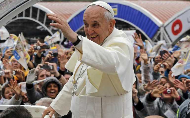 Papa Francesco in Molise: più di 4mila abruzzesi per salutarlo