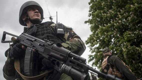 Ucraina: ribelli fuggono dalla roccaforte di Slaviansk