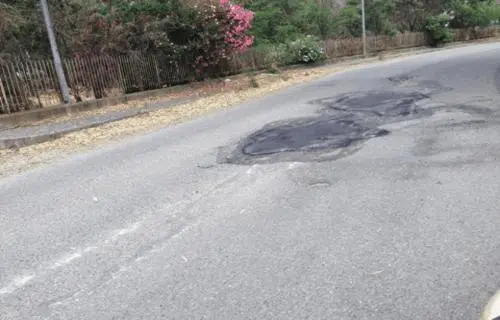 Borgia: al via innovativo piano estivo straordinario di manutenzione delle strade