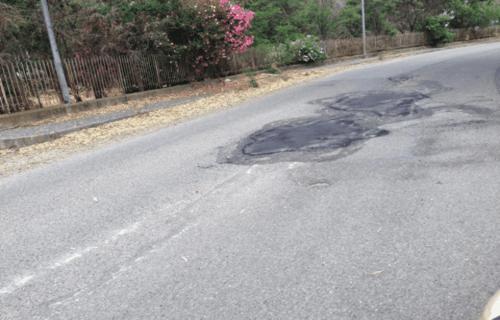 Borgia: al via innovativo piano estivo straordinario di manutenzione delle strade