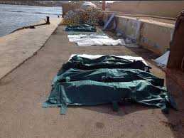 Immigrazione: recuperato peschereccio con 30 cadaveri a bordo. Morti per asfissia